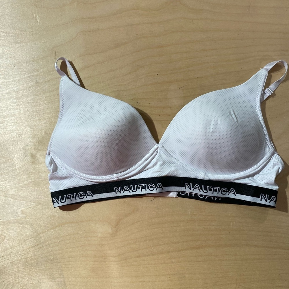 Nautica Women's White No Wire Bra with Black Band 38 C (JS)